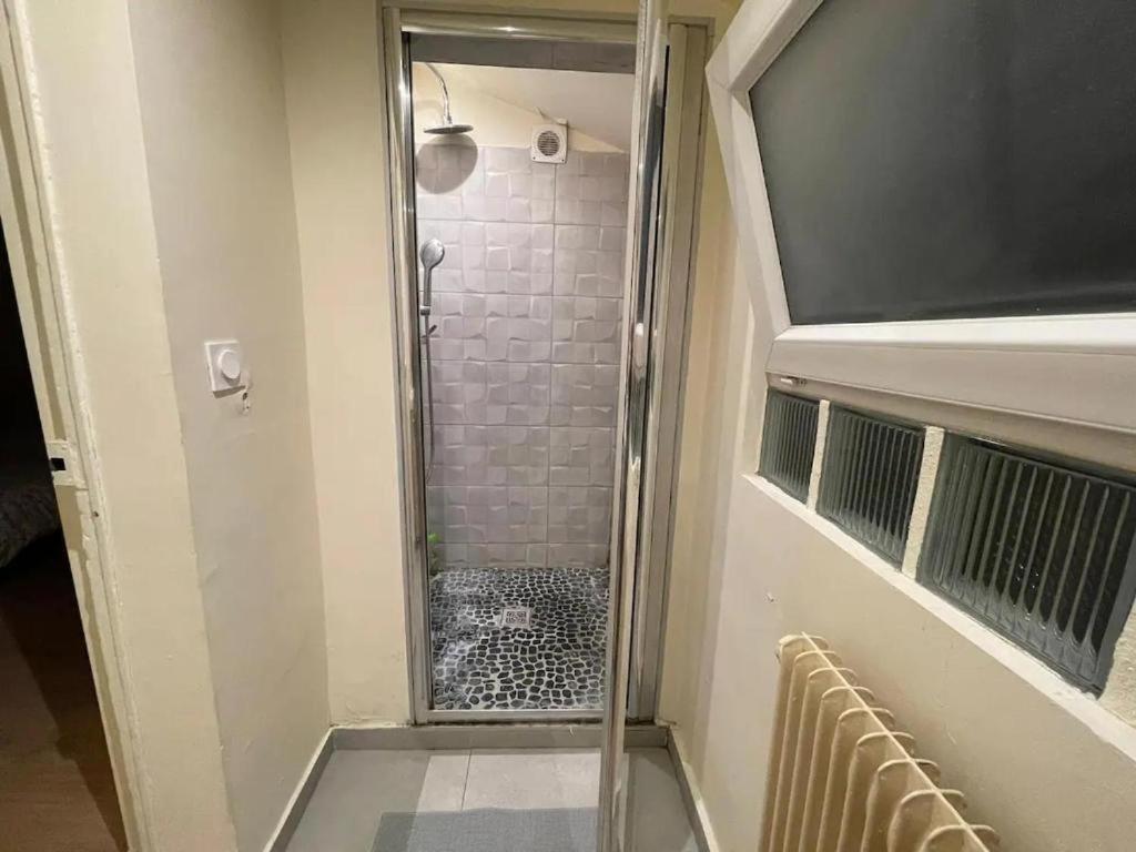 Chambre Dans Une Maison Partagee Neuilly-sur-Marne Ngoại thất bức ảnh